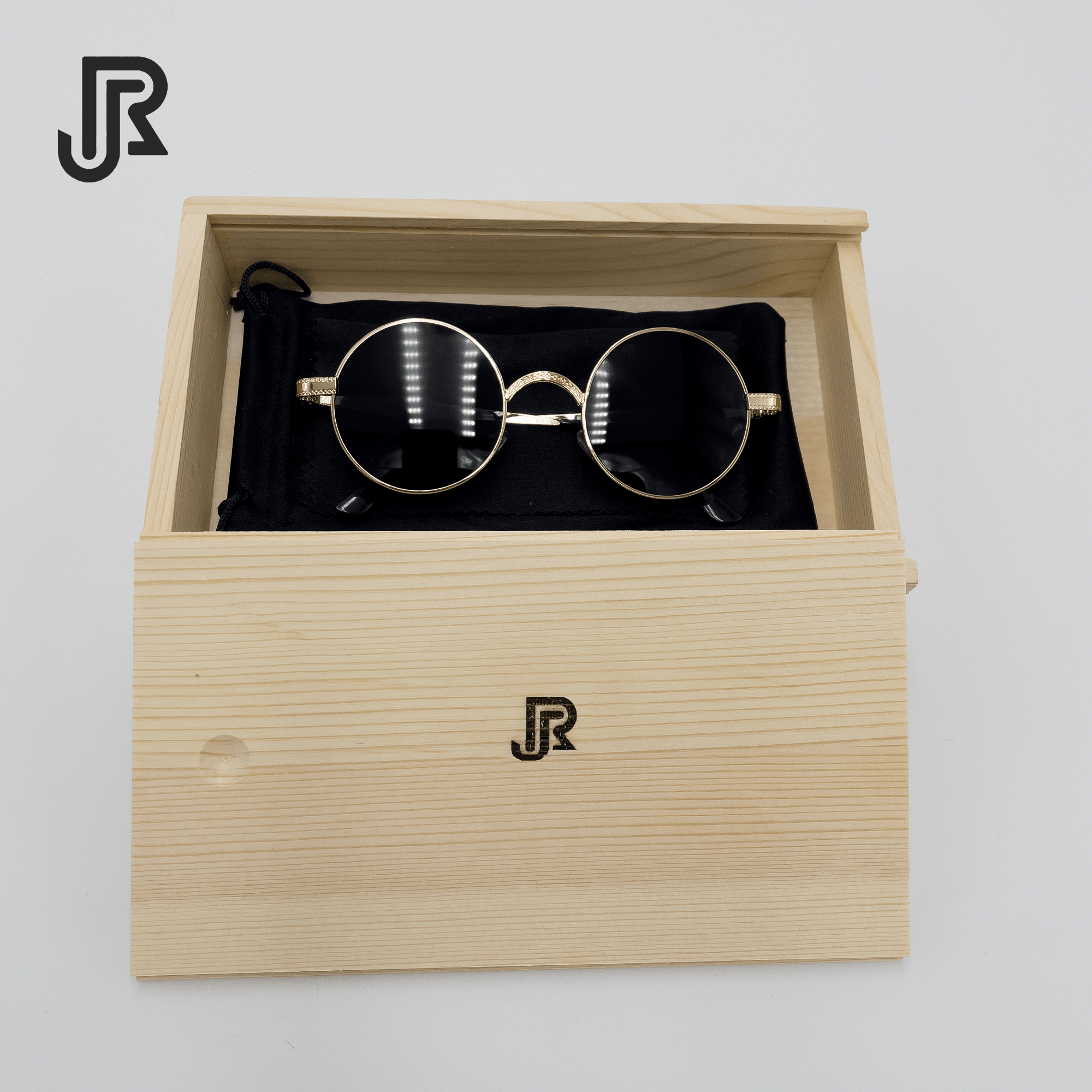 close-up of UV400 protection lens gothic round sunglasses